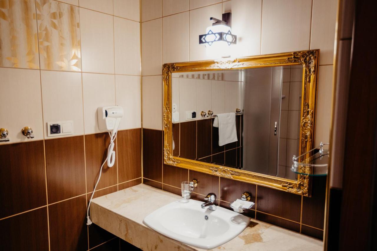 Hotel Korczowa Mlyny  Esterno foto