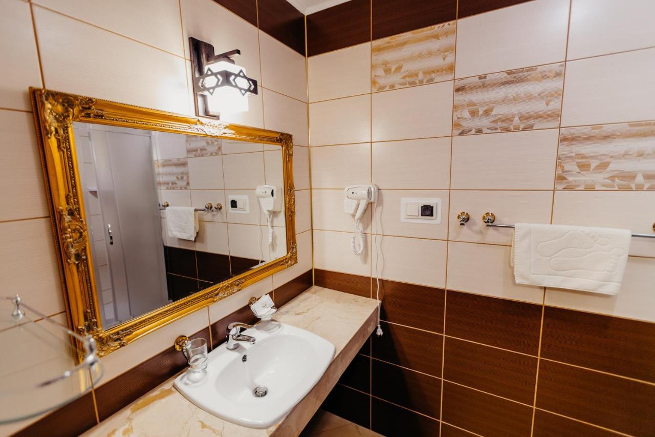 Hotel Korczowa Mlyny  Esterno foto