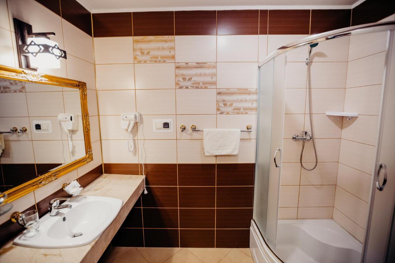 Hotel Korczowa Mlyny  Esterno foto